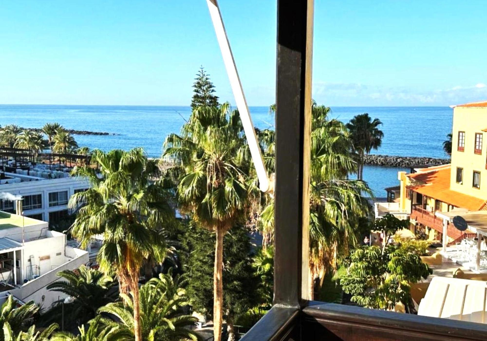 Apartamento Amarillo Oceanview Playa Feñabe エクステリア 写真
