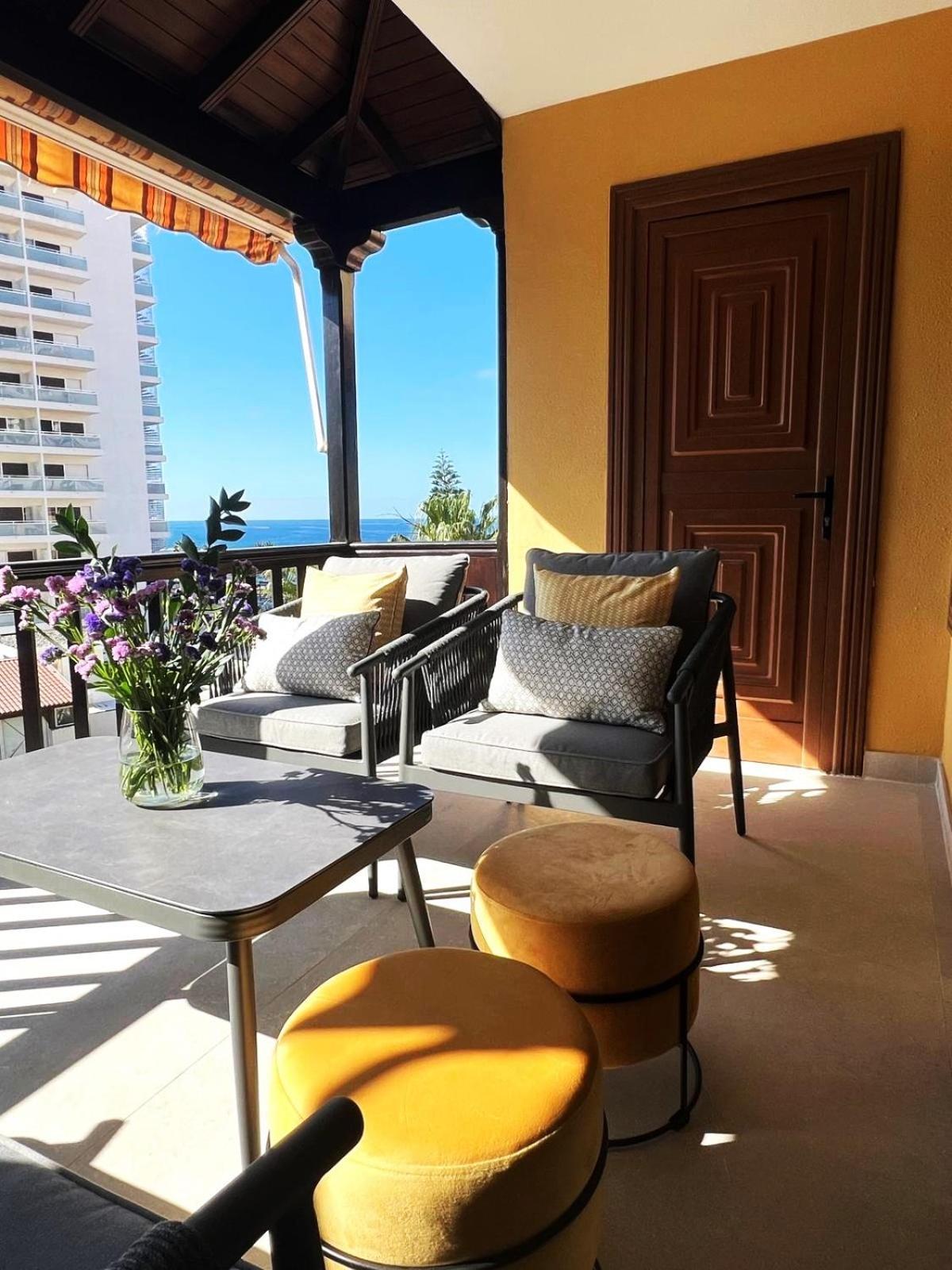 Apartamento Amarillo Oceanview Playa Feñabe エクステリア 写真